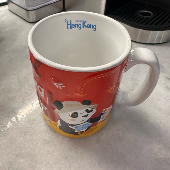 Lost in Hong Kong Mug - Picture 2 of 7